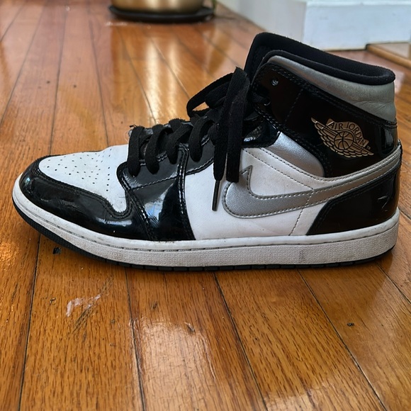 Nike Other - Nike Air Jordan Mid SE Mens 8.5